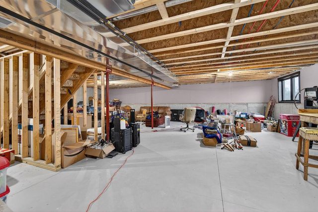 555 Lake Breeze LANE, Random Lake, WI 53075