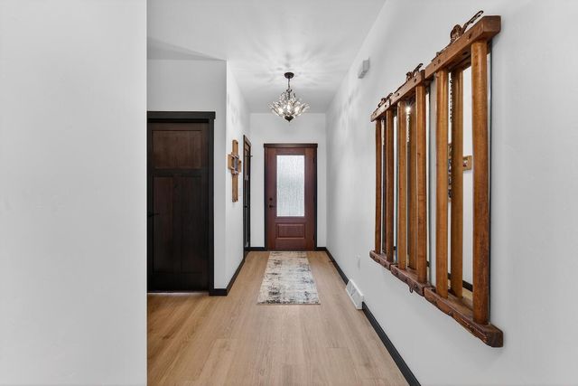 555 Lake Breeze LANE, Random Lake, WI 53075