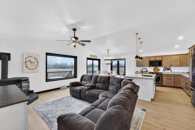 555 Lake Breeze LANE, Random Lake, WI 53075