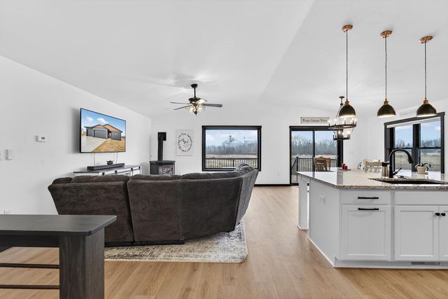 555 Lake Breeze LANE, Random Lake, WI 53075