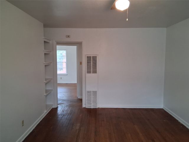 3019 Avon Street 3021, Dallas, TX 75211