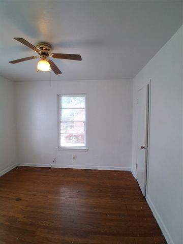 3019 Avon Street 3021, Dallas, TX 75211