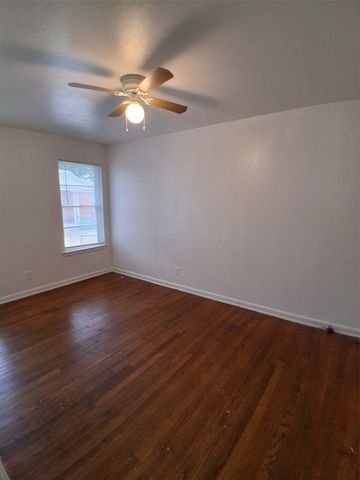 3019 Avon Street 3021, Dallas, TX 75211
