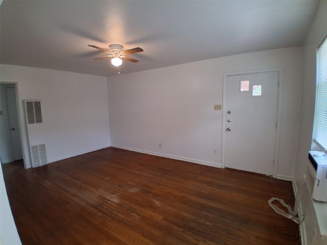 3019 Avon Street 3021, Dallas, TX 75211