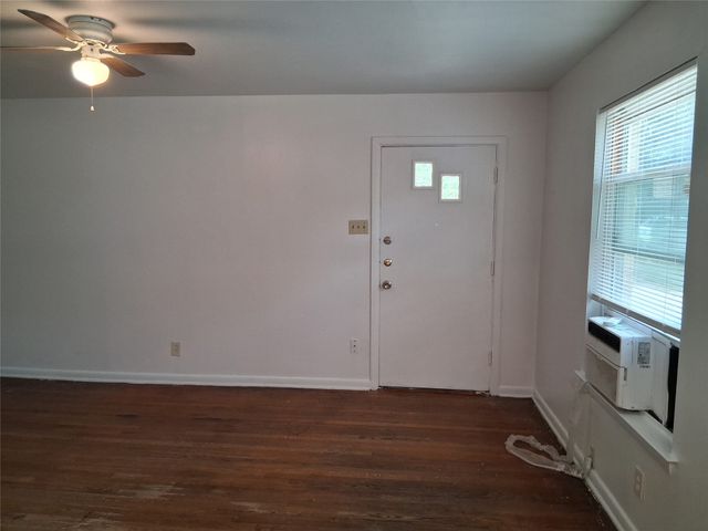3019 Avon Street 3021, Dallas, TX 75211