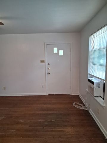 3019 Avon Street 3021, Dallas, TX 75211