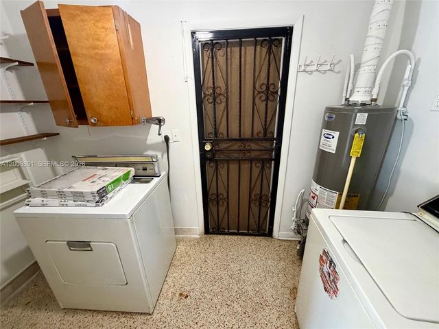 5373 W 10th Ct, Hialeah, FL 33012