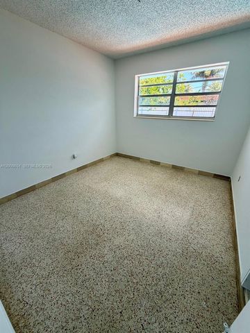 5373 W 10th Ct, Hialeah, FL 33012