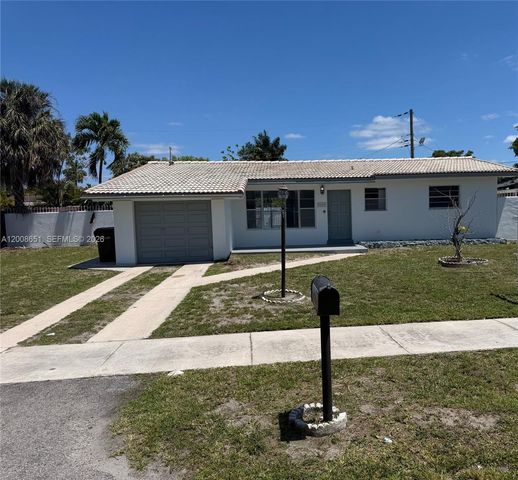 5373 W 10th Ct, Hialeah, FL 33012