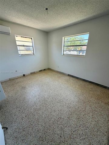 5373 W 10th Ct, Hialeah, FL 33012