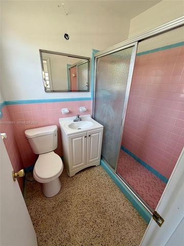 5373 W 10th Ct, Hialeah, FL 33012