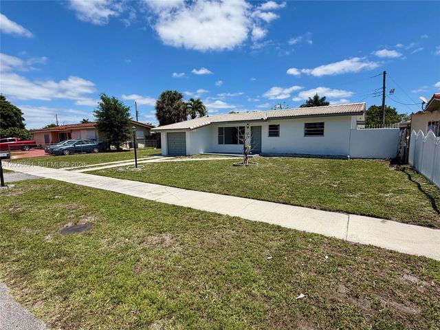 5373 W 10th Ct, Hialeah, FL 33012