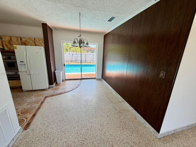 5373 W 10th Ct, Hialeah, FL 33012