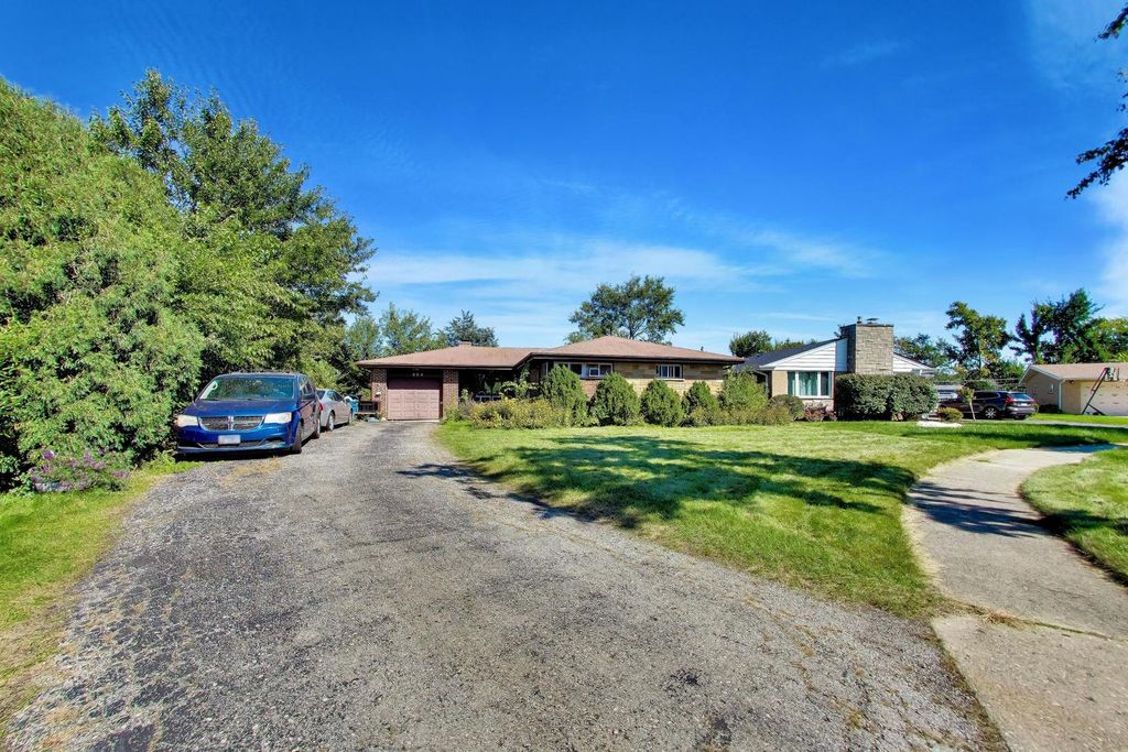354 E Huntington Lane, Elmhurst, IL 60126 — photo 4