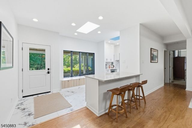 59 Morning Glory Rd, Warren Twp., NJ 07059