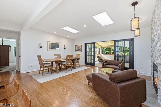 59 Morning Glory Rd, Warren Twp., NJ 07059