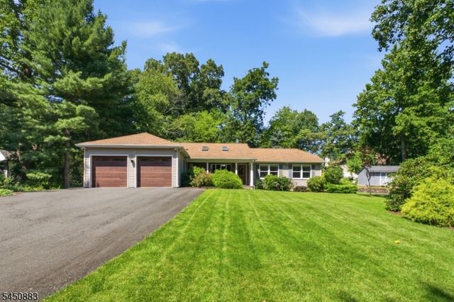 59 Morning Glory Rd, Warren Twp., NJ 07059