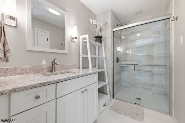 59 Morning Glory Rd, Warren Twp., NJ 07059