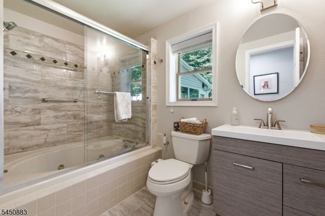 59 Morning Glory Rd, Warren Twp., NJ 07059