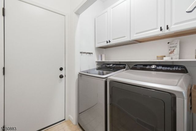 59 Morning Glory Rd, Warren Twp., NJ 07059