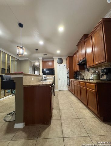 1127 Sundance Fall, San Antonio, TX 78245