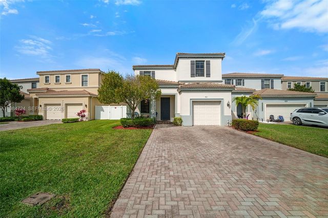 901 NE 191st St, Miami, FL 33179