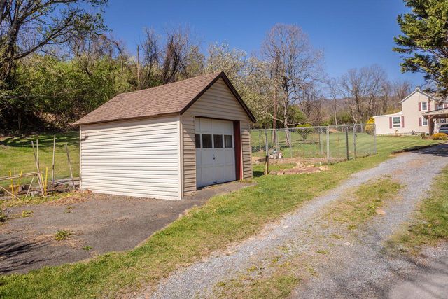 143 SCHEFFER GAP RD, Maurertown, VA 22644