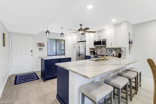 5792 Deauville CIR A103, Naples, FL 34112