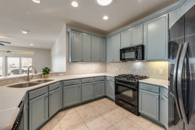 987 Burnswick Isles Way, Frisco, TX 75036