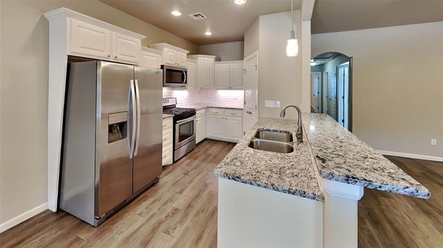 8809 SW 55th Street B, Oklahoma City, OK 73179
