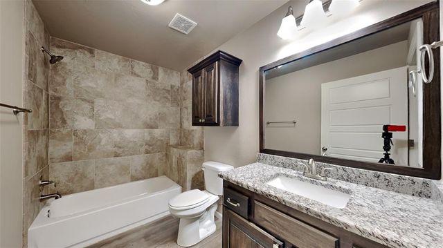 8809 SW 55th Street B, Oklahoma City, OK 73179