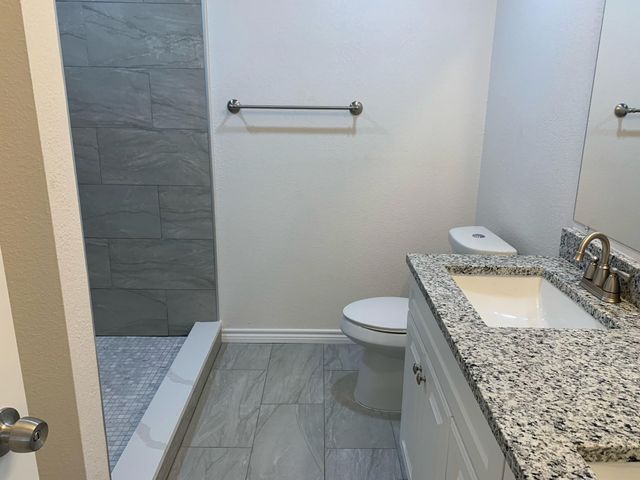 820 W Crawford Street, Denison, TX 75020