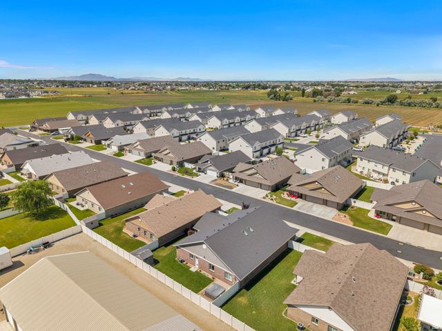 2626 S 2225 W, West Haven, UT 84401