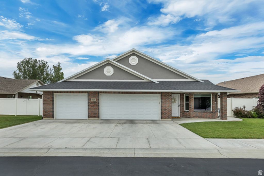 2626 S 2225 W, West Haven, UT 84401