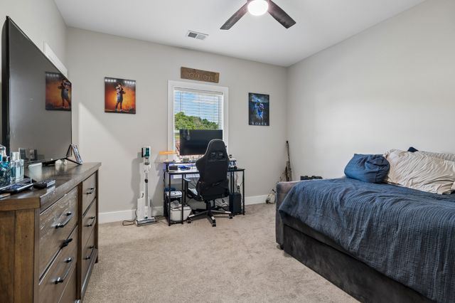 4353 New Harmony Rd, Hartsville, TN 37074
