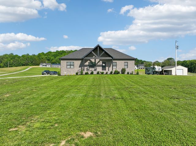 4353 New Harmony Rd, Hartsville, TN 37074