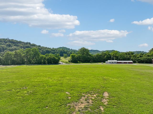 4353 New Harmony Rd, Hartsville, TN 37074