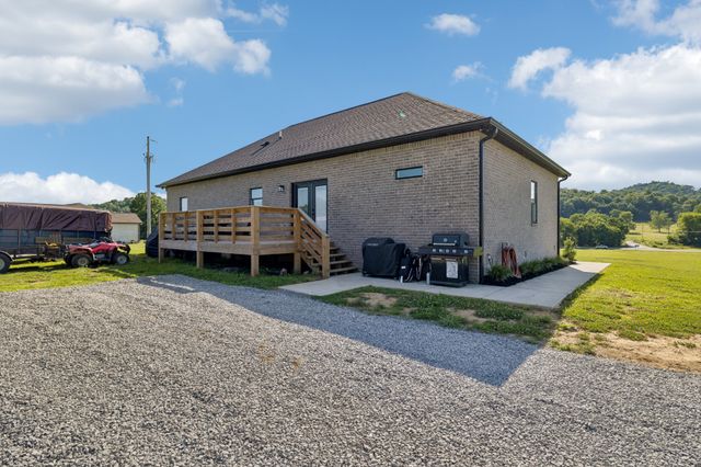 4353 New Harmony Rd, Hartsville, TN 37074