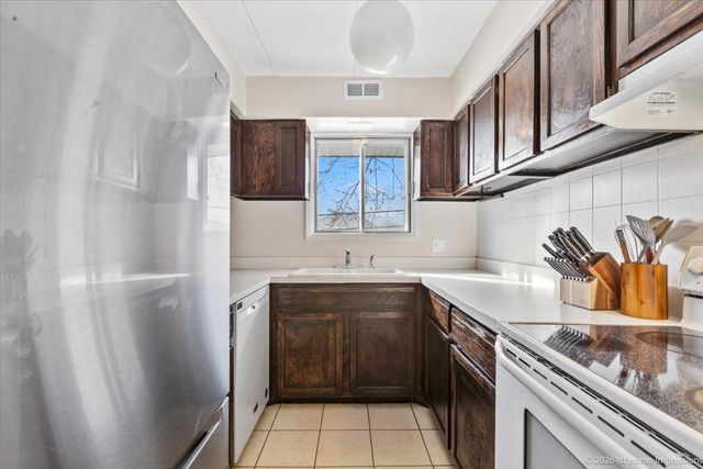 5202 Midlothian Turnpike 107, Crestwood, IL 60418