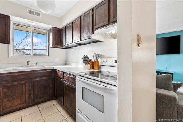 5202 Midlothian Turnpike 107, Crestwood, IL 60418