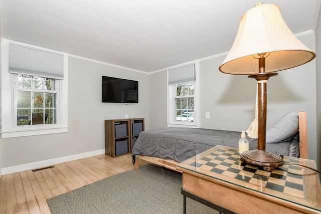 586-A Front Street, Marion, MA 02738