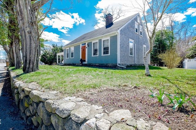 586-A Front Street, Marion, MA 02738