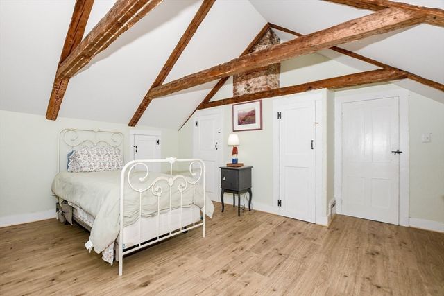 586-A Front Street, Marion, MA 02738