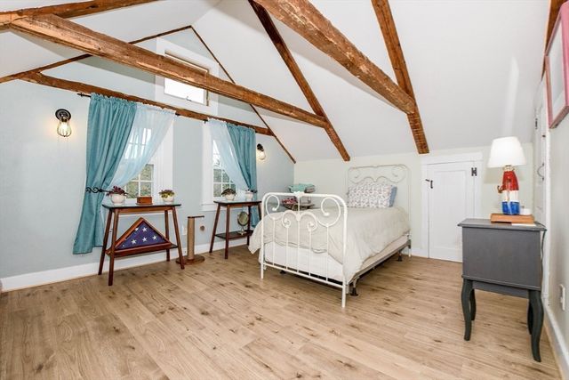 586-A Front Street, Marion, MA 02738