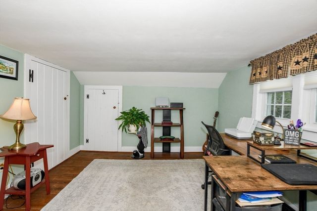 586-A Front Street, Marion, MA 02738