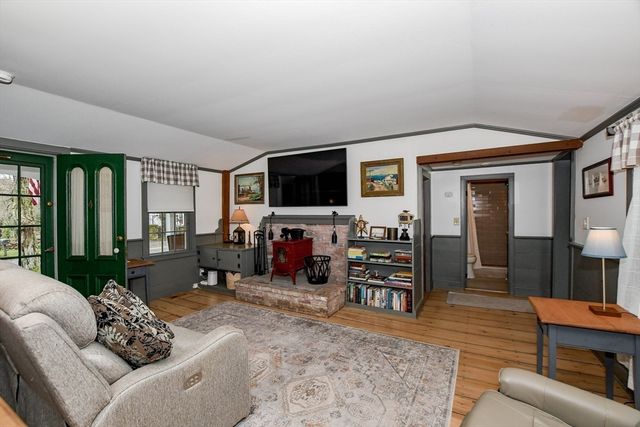 586-A Front Street, Marion, MA 02738