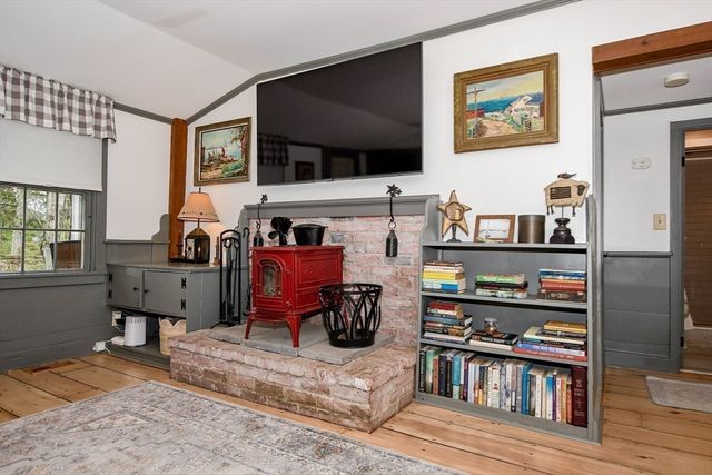 586-A Front Street, Marion, MA 02738