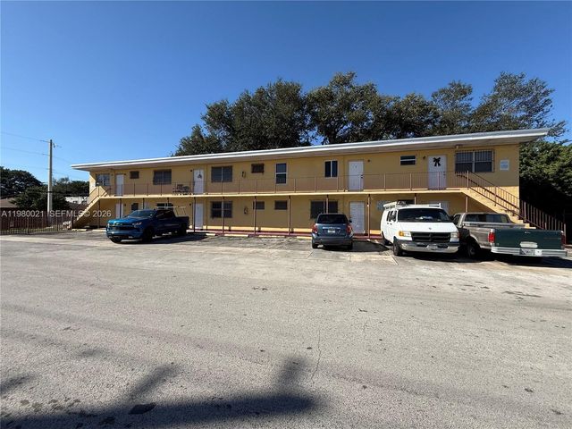 7000 NW 8th Ave 6, Miami, FL 33150