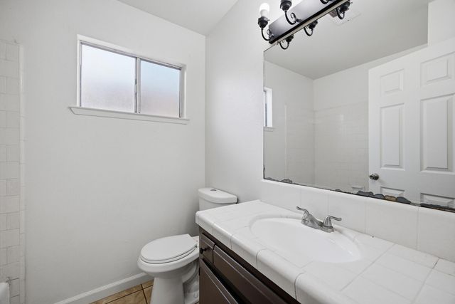 2532 W Chestnut Court, Visalia, CA 93277