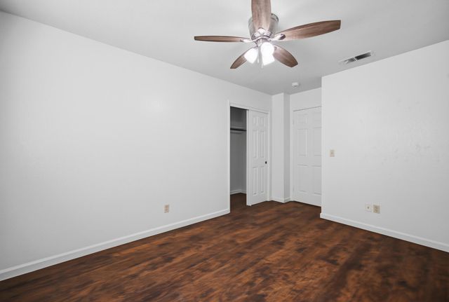 2532 W Chestnut Court, Visalia, CA 93277